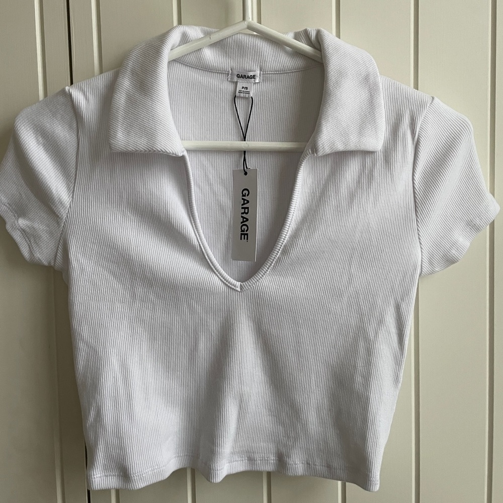 Garage white crop top